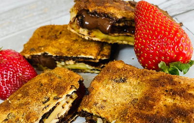 קינוח מצות משגע עם שוקולד ופירות