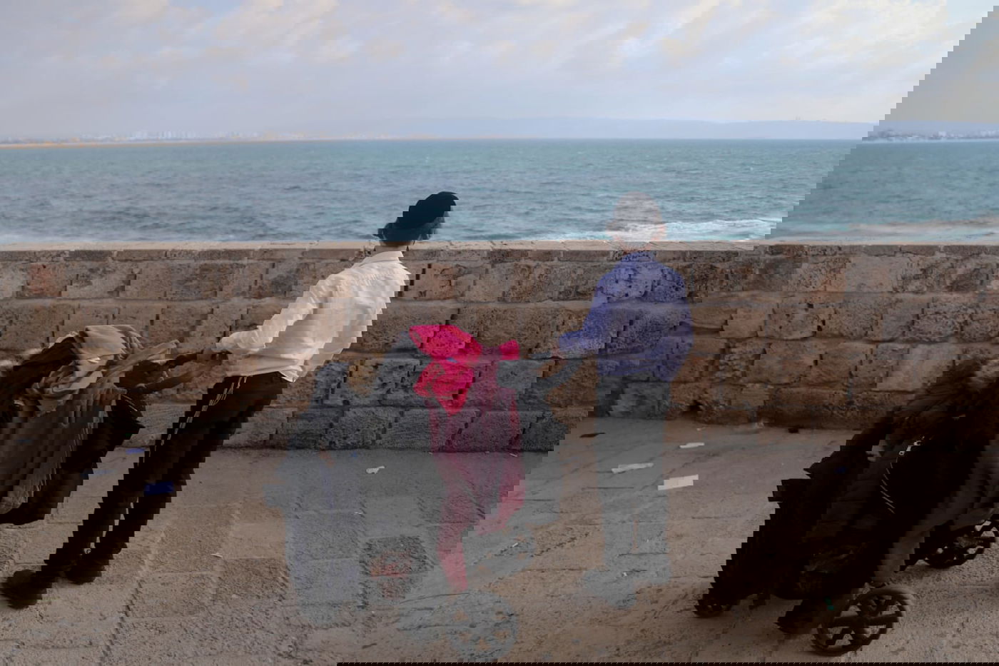 מבלים בחול המועד בעיר העתיקה בעכו; גלריה