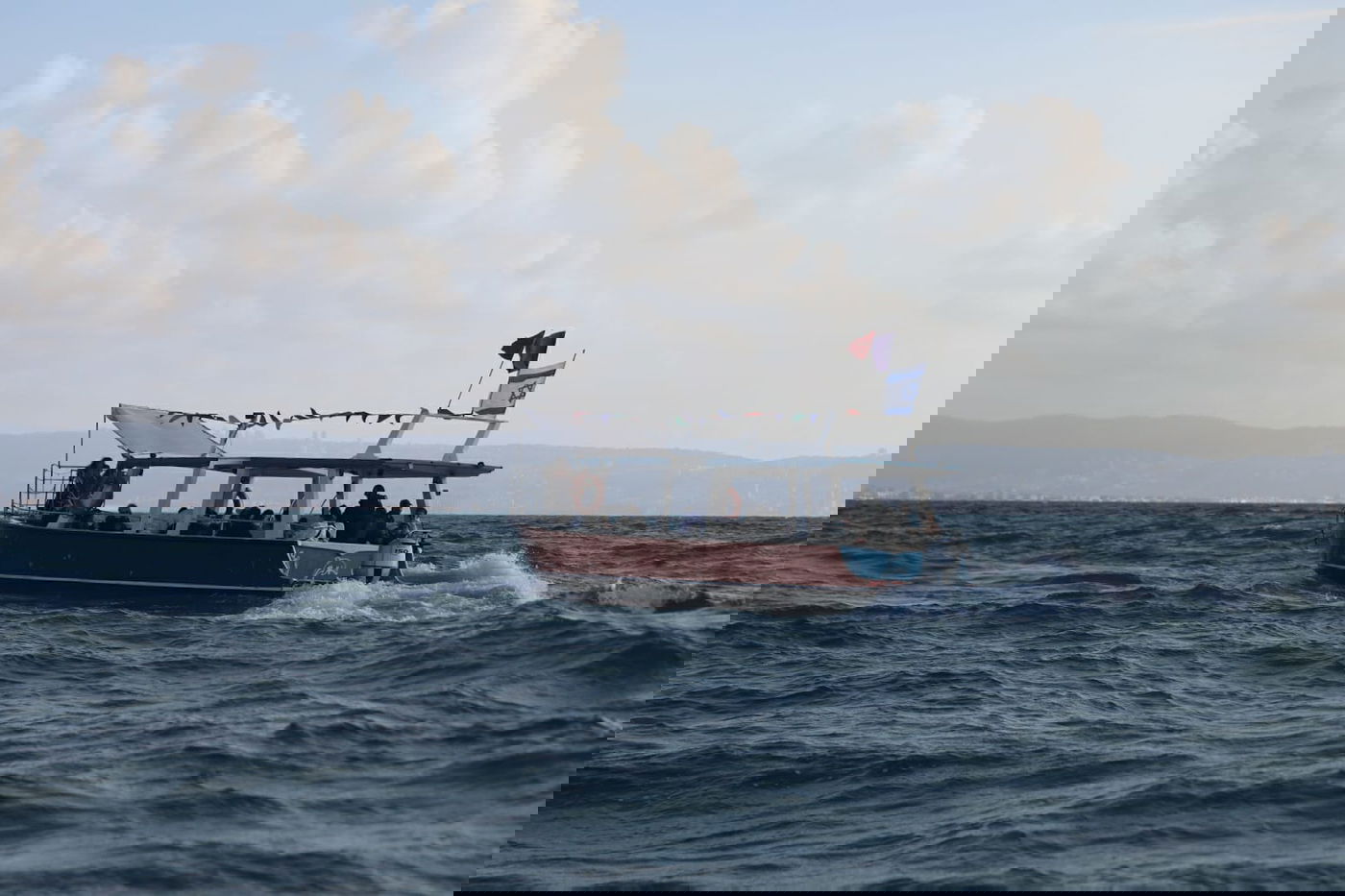 מבלים בחול המועד בעיר העתיקה בעכו; גלריה