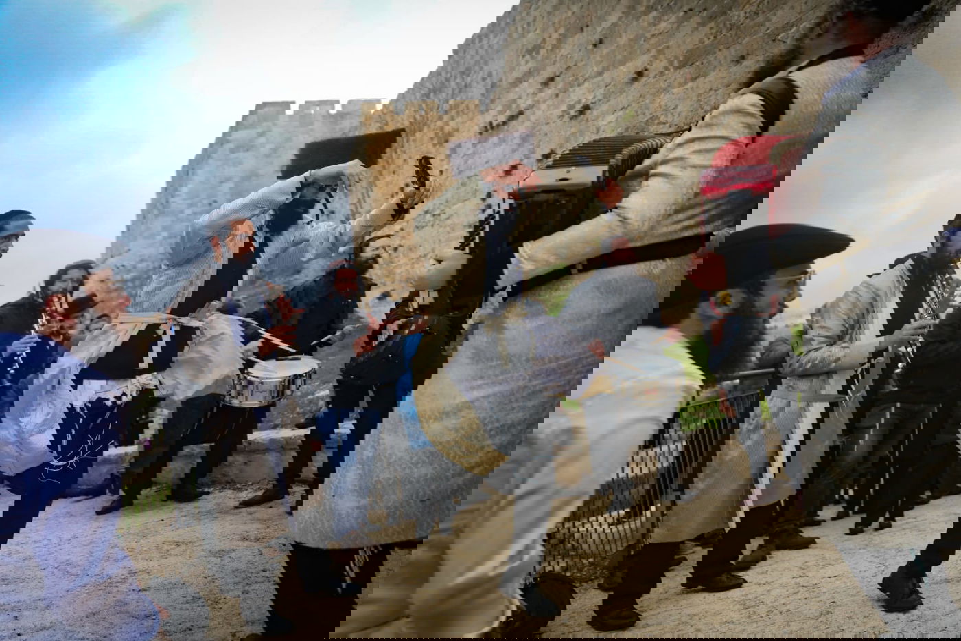 תיעוד מיוחד: תהלוכת הכלייזמרים בירושלים