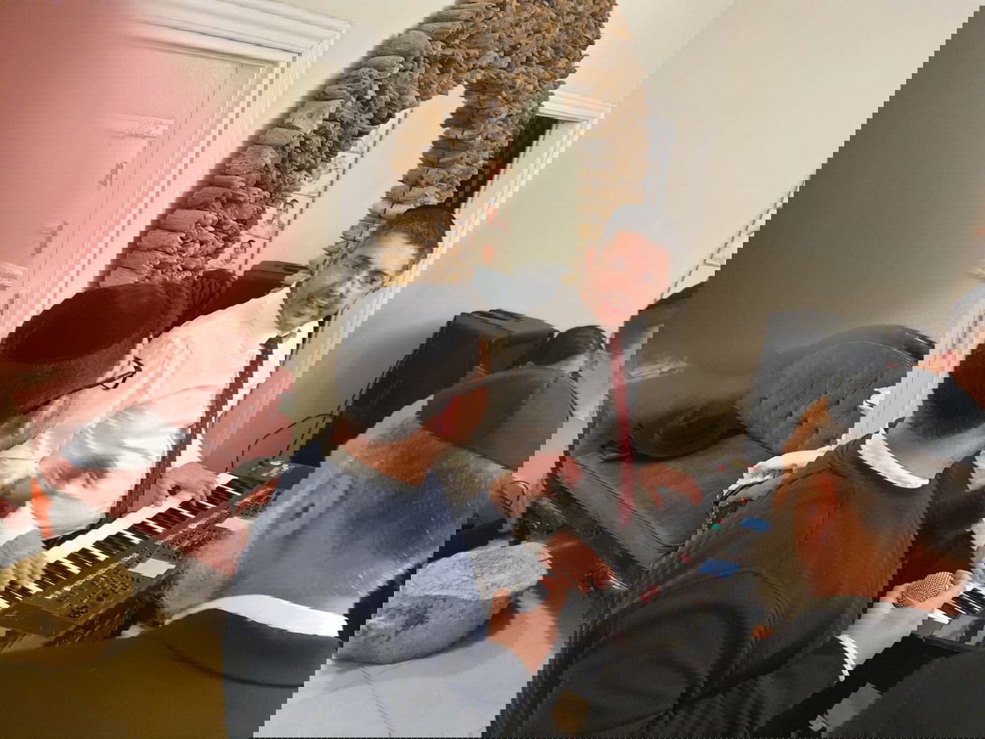 עמי כהן ואבי אילסון, בשמחה