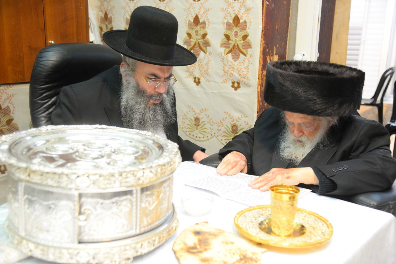 תיעוד: מרן הגר"ח קנייבסקי נפרד מהמצות