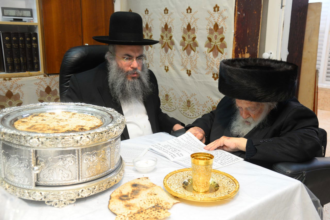 תיעוד: מרן הגר"ח קנייבסקי נפרד מהמצות