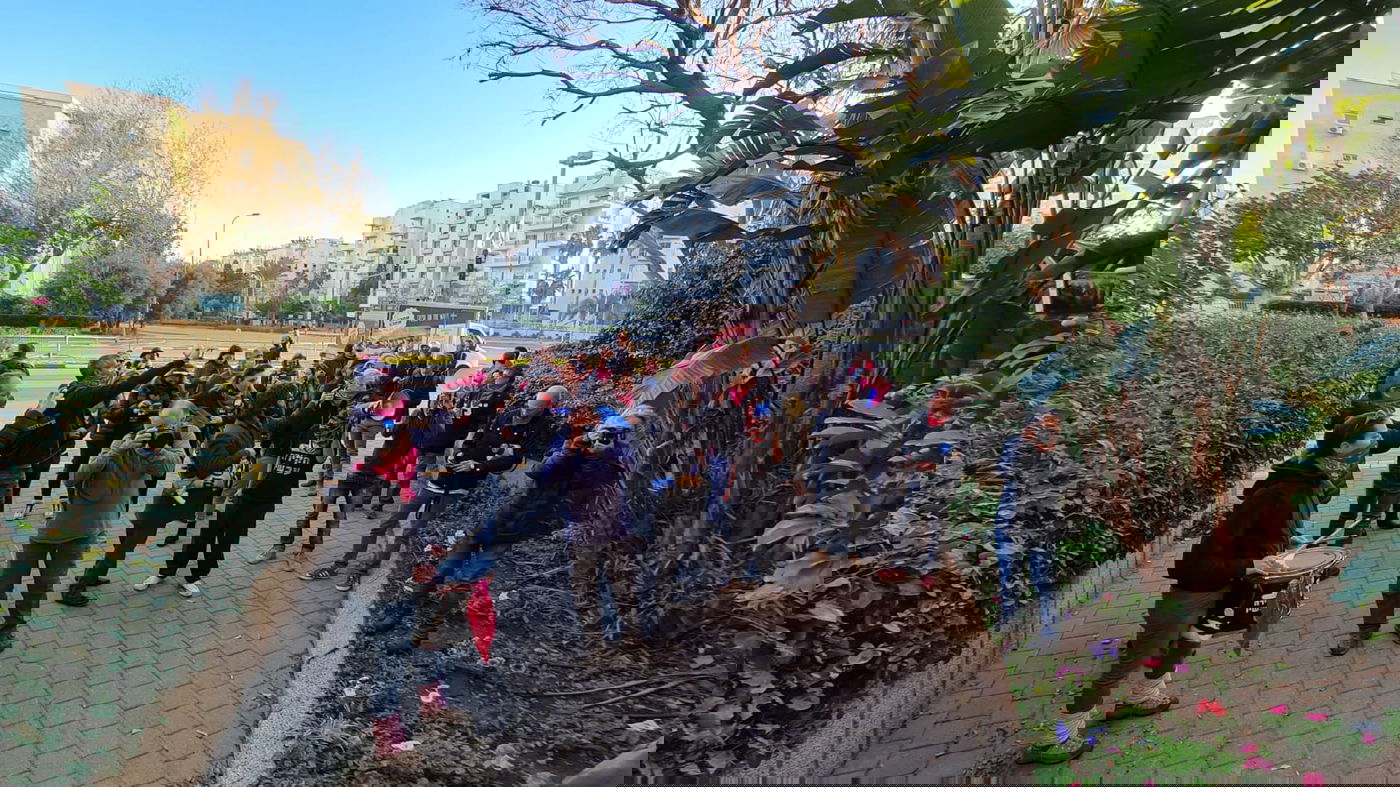 מפגינים עשו "קריאת השכמה" לגדעון סער