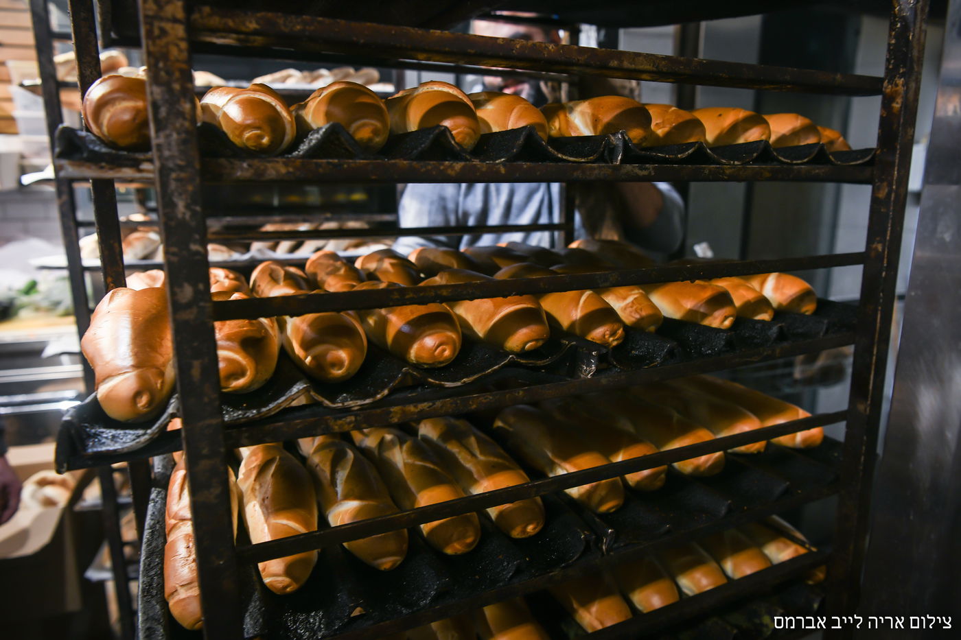הירושלמים הסתערו על החמץ הראשון; צפו