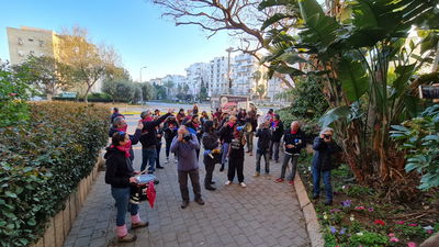 מפגינים עשו "קריאת השכמה" לגדעון סער