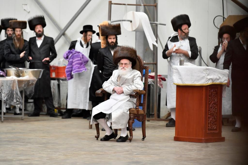 כשהאדמו"ר מויז'ניץ למד עם נכדו בבית המדרש