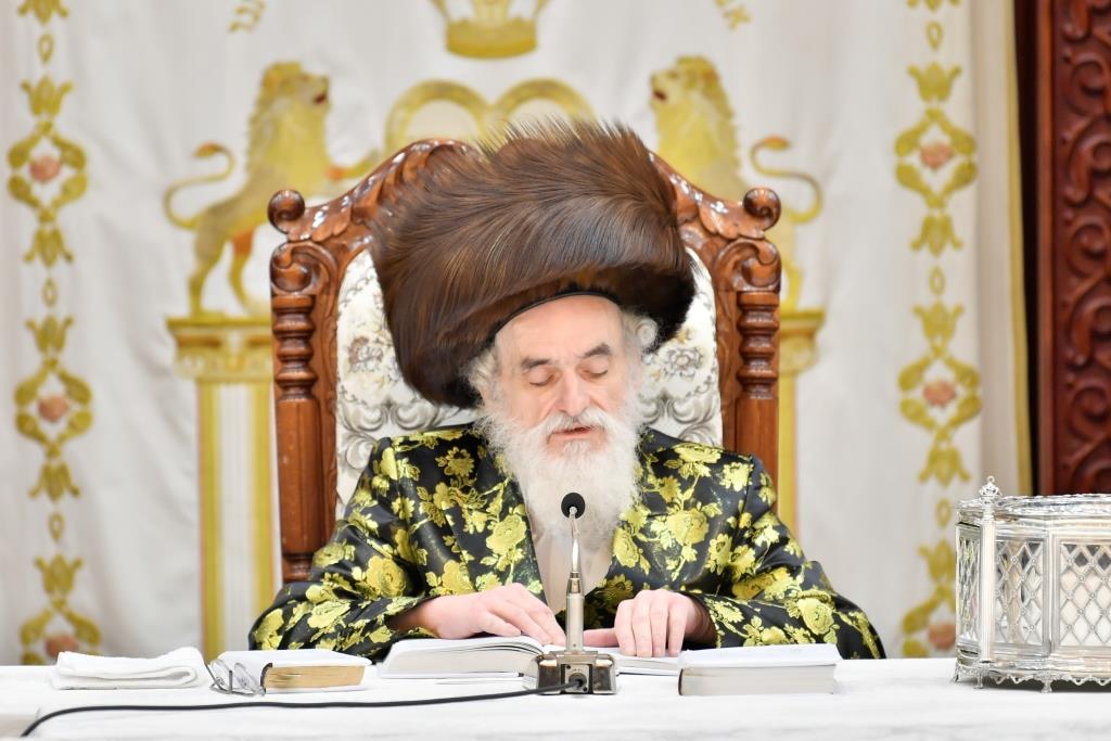 כשהאדמו"ר מויז'ניץ למד עם נכדו בבית המדרש