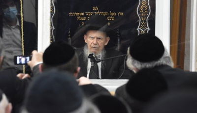 תיעוד: ראש הישיבה הגר"ג אדלשטיין בשיחת חיזוק ב'לדרמן'