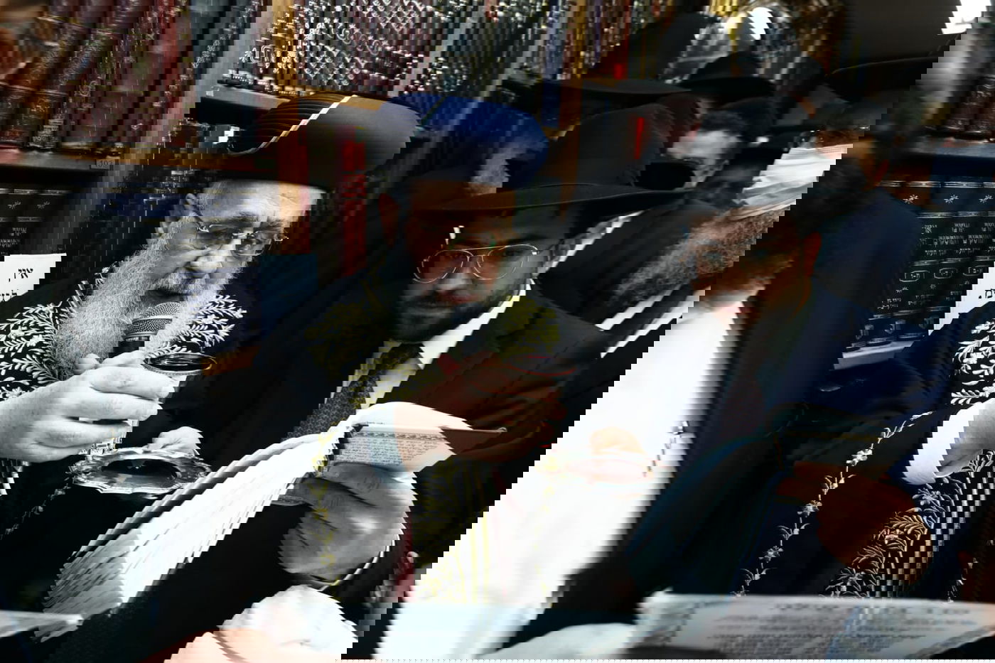 תיעוד: ברית המילה לנין מרן הגר"ע יוסף זצ"ל