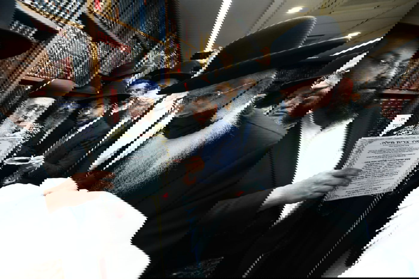 תיעוד: ברית המילה לנין מרן הגר"ע יוסף זצ"ל