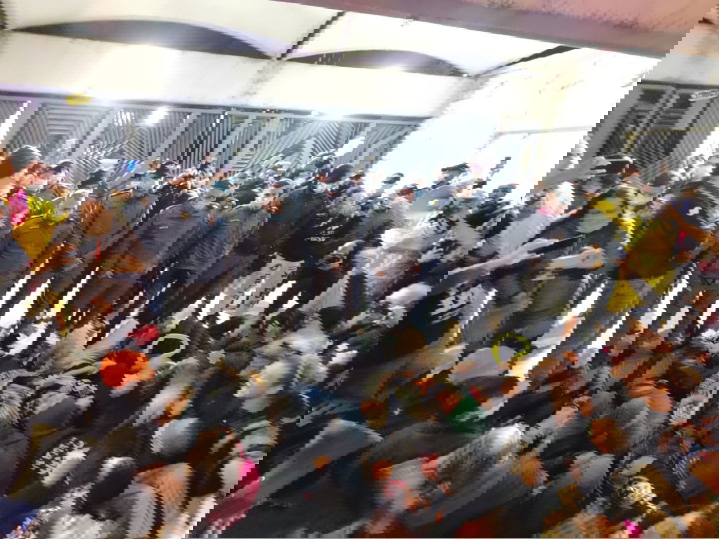 עשרות הפגינו בסמוך לבית הנשיא; תיעוד