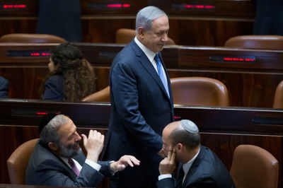 דרע ובנט לצד נתניהו. תמונת ארכיון