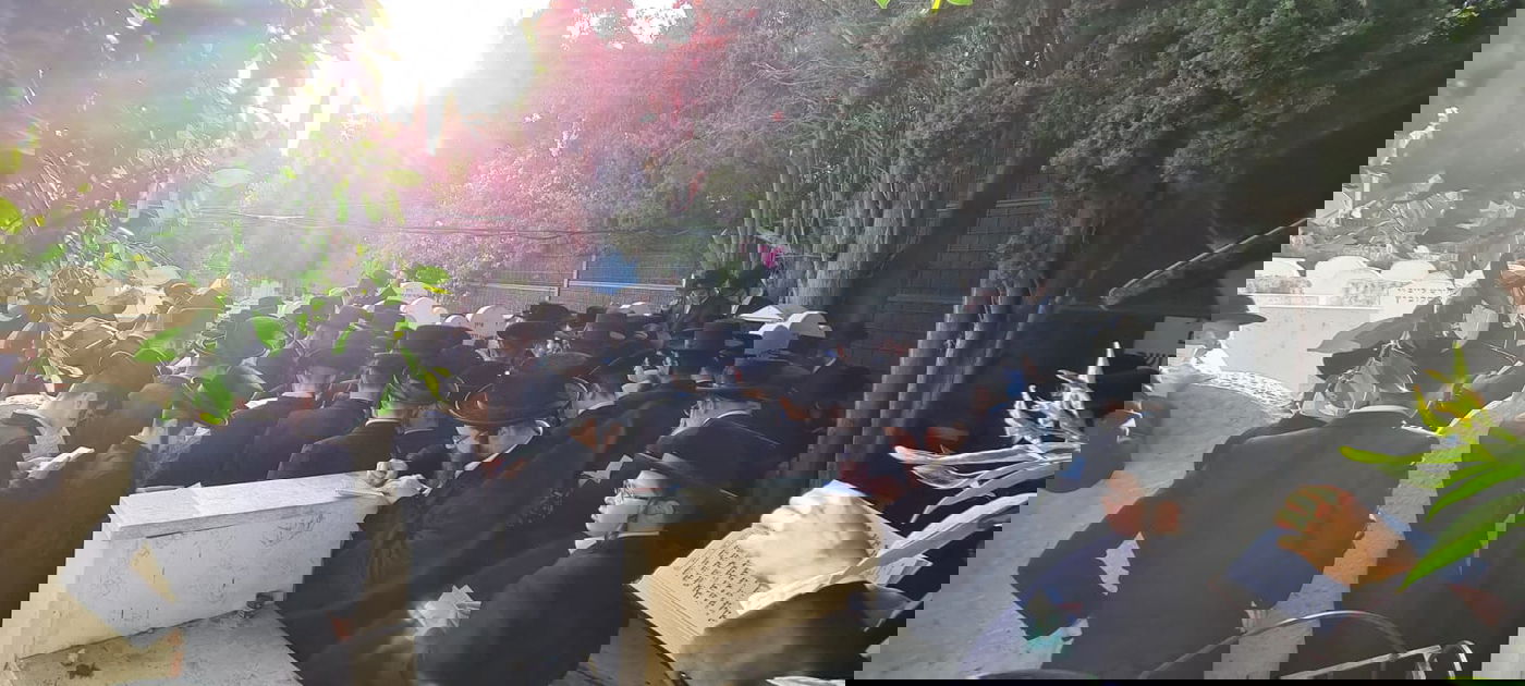 טיש יארצייט בסאדיגורה וכתיבת ספר תורה; תיעוד