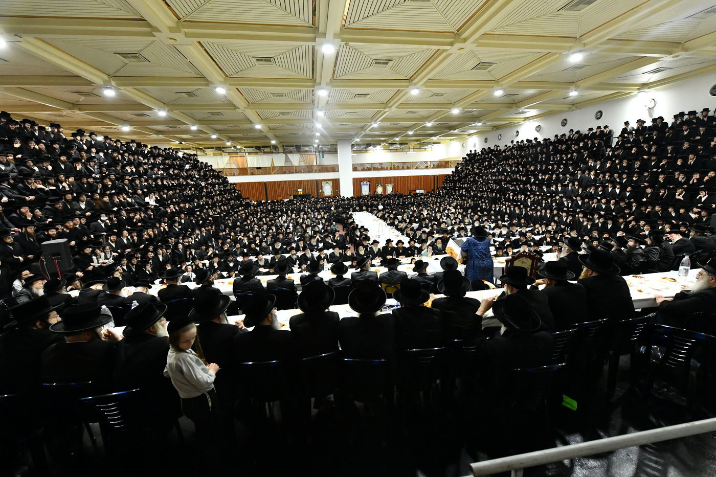 הרבי מצאנז: "מוטל עלינו להביא קרבן תודה"