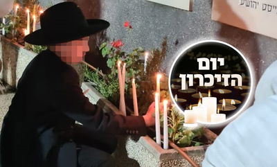 אחד הנערים בהדלקת נרות