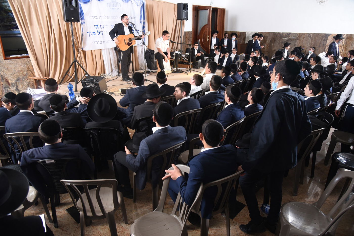 אחרי שנה: ראש ישיבת פורת יוסף יצא מביתו