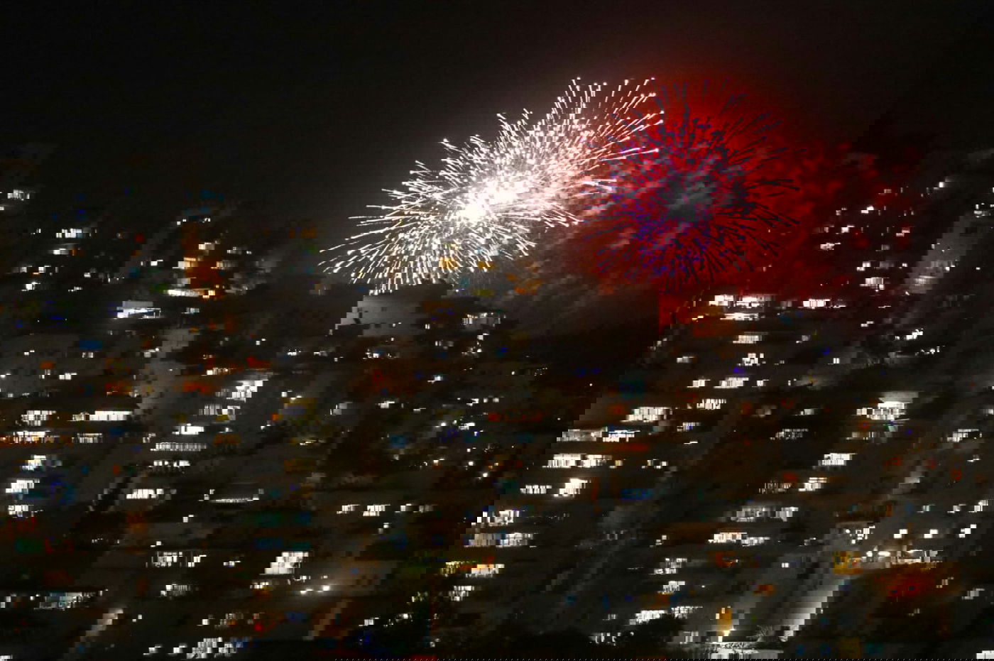 כך נראו הזיקוקים משכונת הר נוף בירושלים