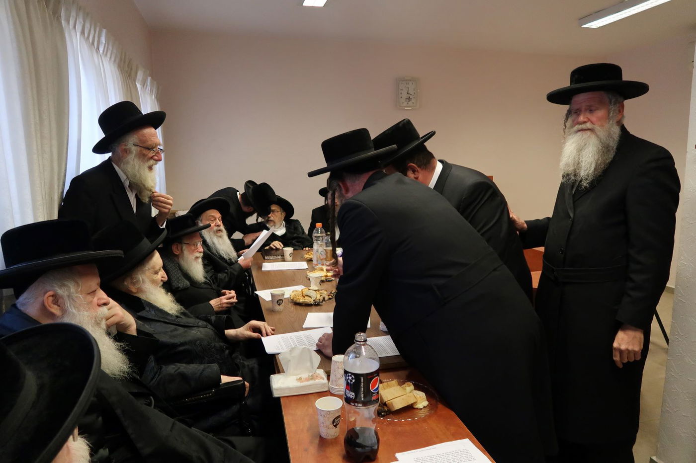 הבד"ץ התכנסו ודנו בשמיטה ונשים עגונות