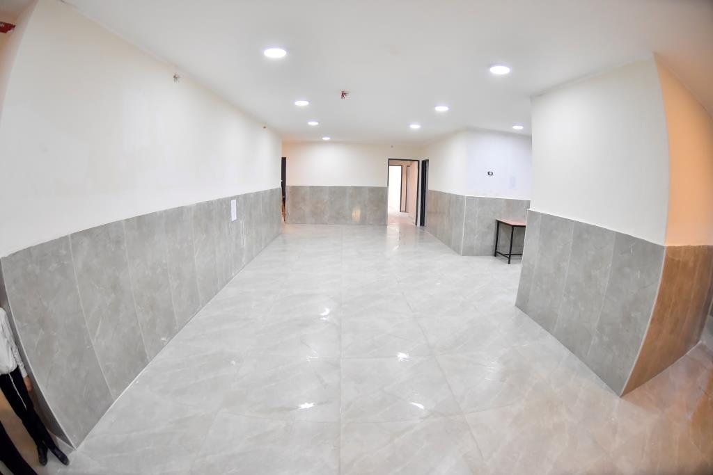 בישיבת גרודנא קבעו מזוזות לחדרי הפנימייה החדשים