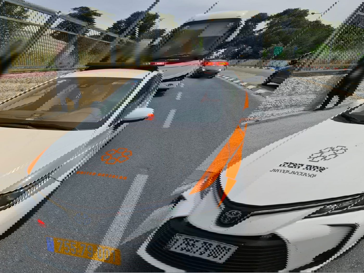 אישה נפצעה מידוי אבנים על אוטובוס בירושלים