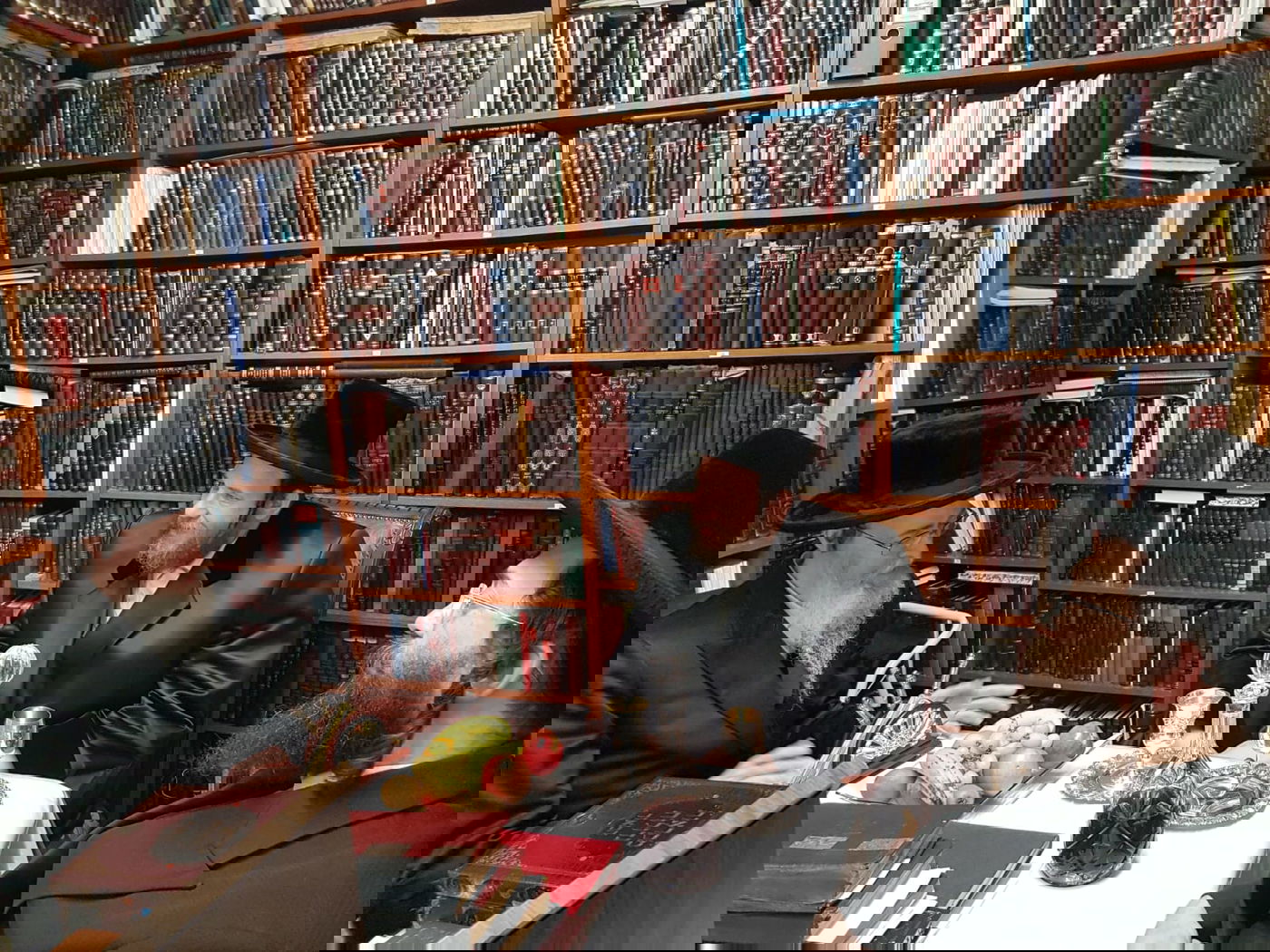 לראשונה מהכתרתו: אב"ד ויז'ניץ בביקור בלונדון