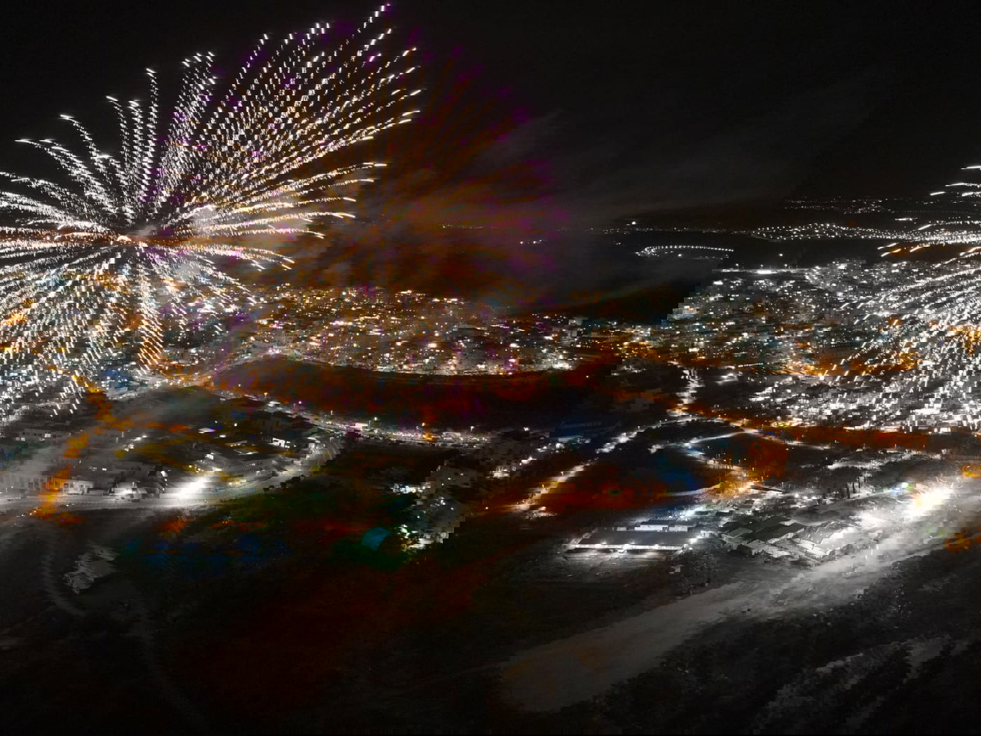 הזיקוקים בעיר אלעד