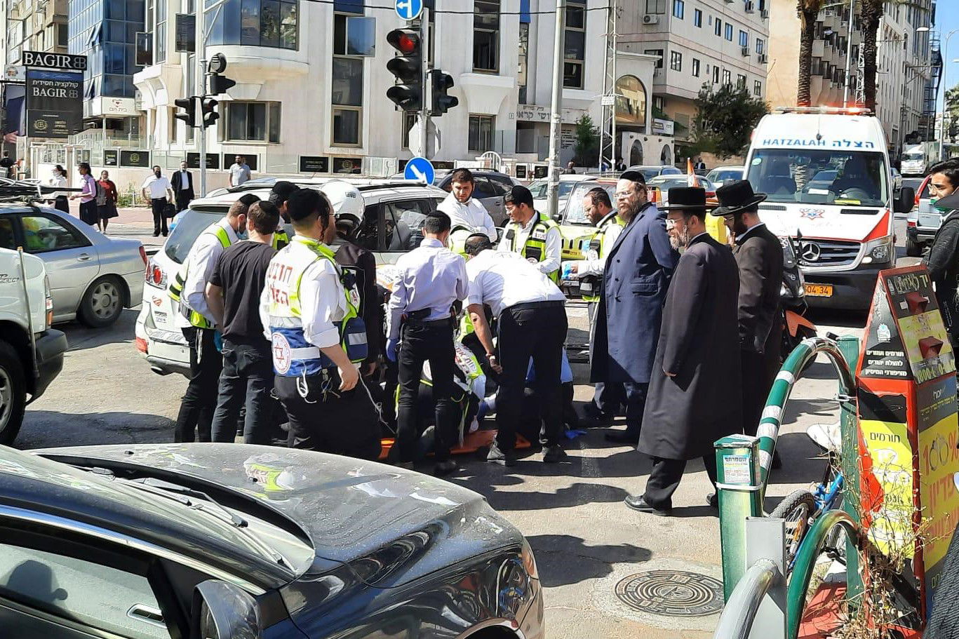 רוכב אופניים בן 60 נפצע בינוני מפגיעת רכב