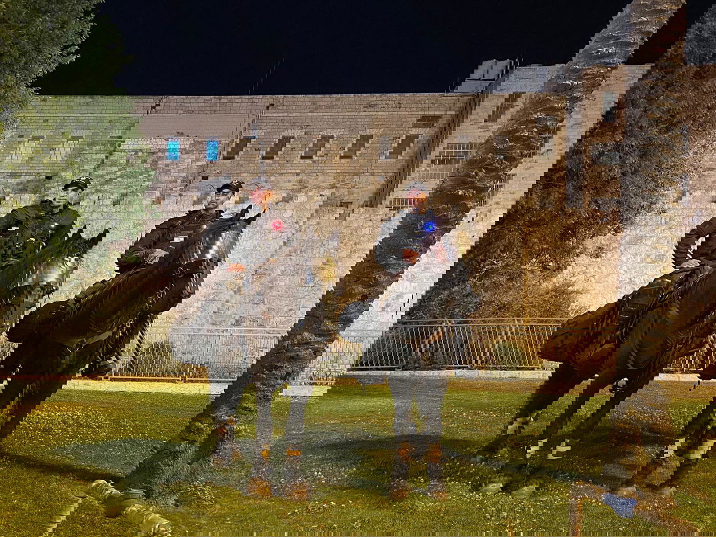 תיעוד מחריד במיוחד: לינץ' בחרדי בירושלים, מצבו קשה