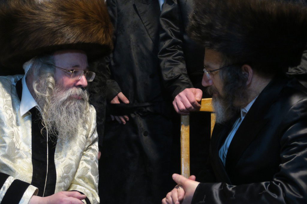 תיעוד: האדמו"ר מראחוב שבת בביתר עילית