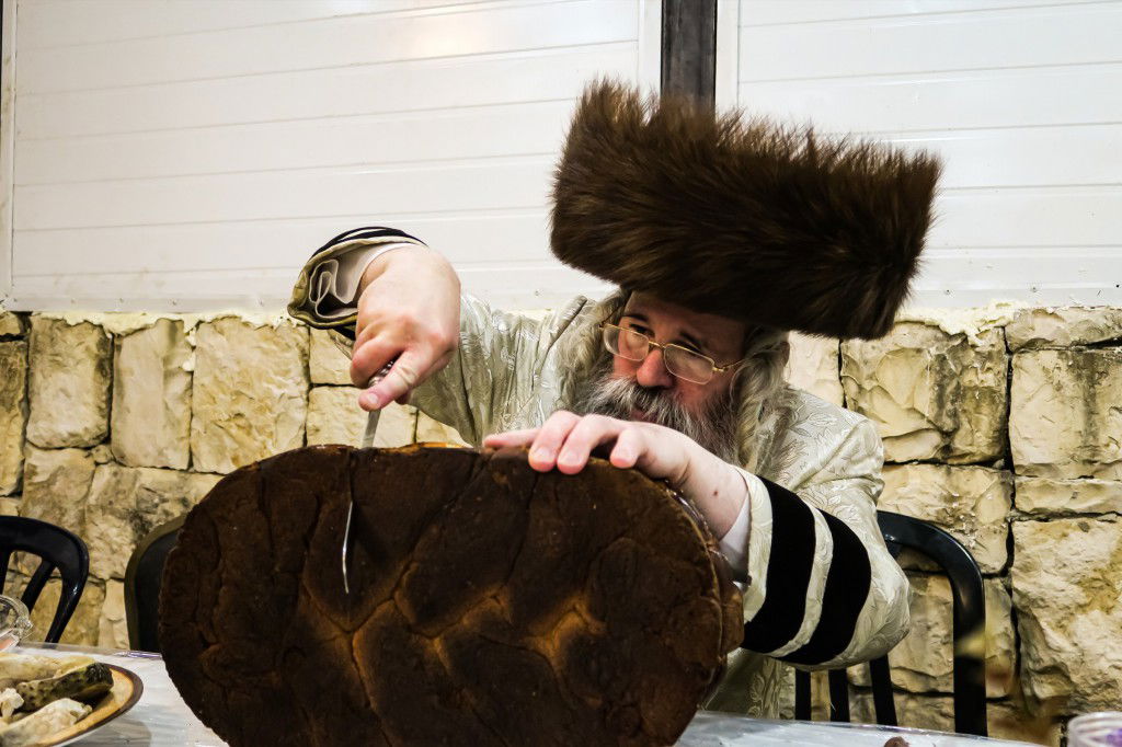 תיעוד: האדמו"ר מראחוב שבת בביתר עילית