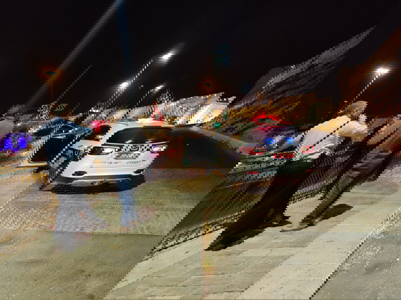 הבלשים - התחפשו לחרדים; שני התוקפים הערבים - נעצרו