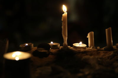 בגדי היוקרה השרופים - 'קורבנות' לכבודו של רשב"י