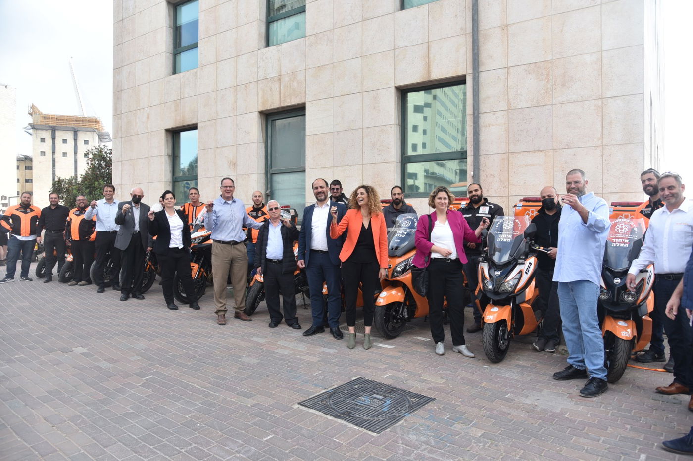 צוות המנכ"לים שחנך אופנועי אמבולנס חדשים