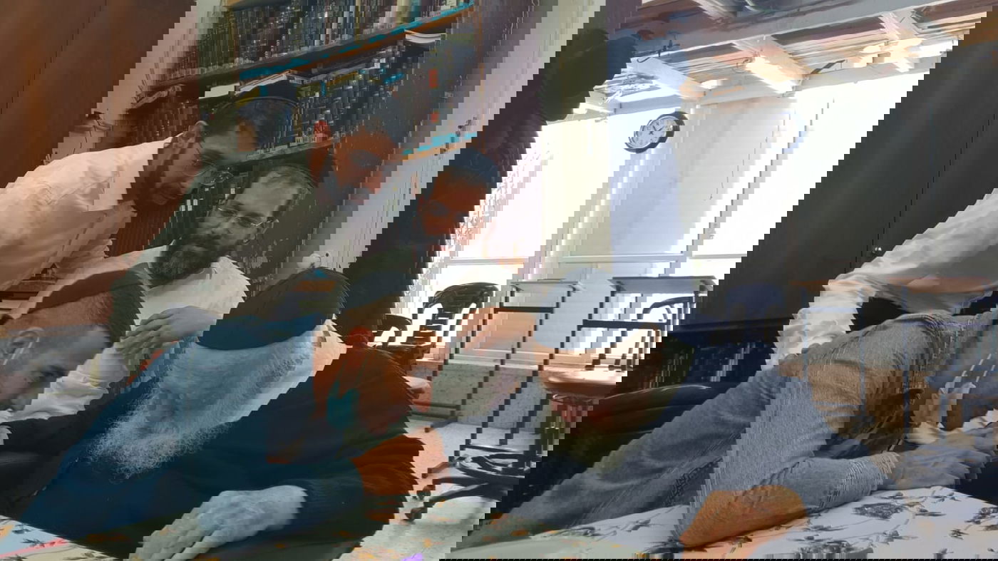 לראשונה בחייו: שרון גל התברך אצל שר התורה