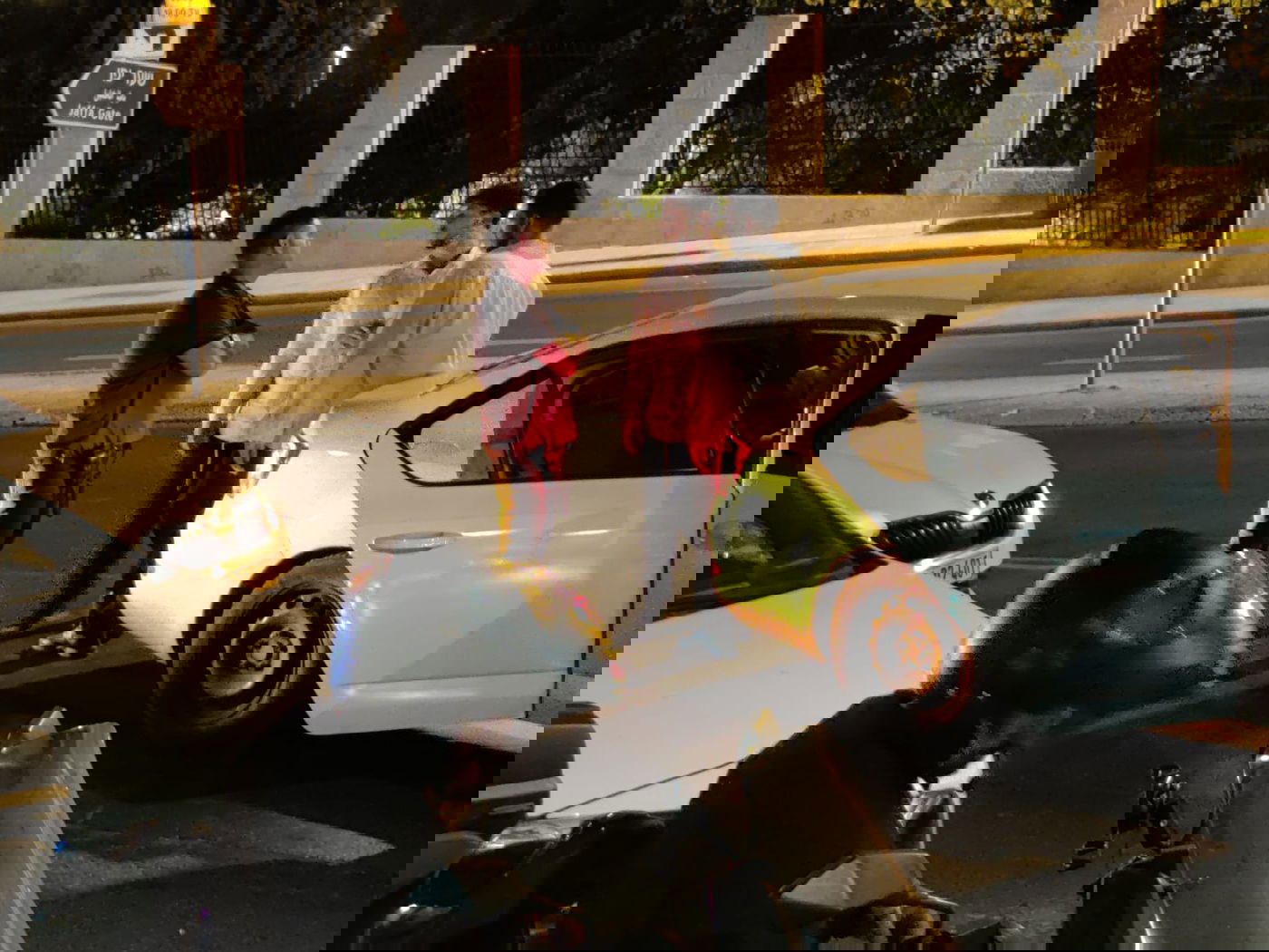 בלשים מחופשים. ארכיון