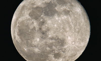 ה'סופר מון' - מעל בני ברק; תמונה מדהימה