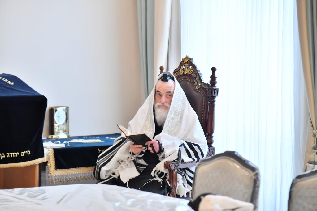 לטובת המוסדות: האדמו"ר מויז'ניץ בביקור בזק בוינה ורומניה