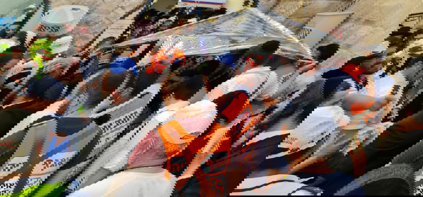 מירון: אדם התמוטט ופונה לבית החולים תוך כדי החייאה