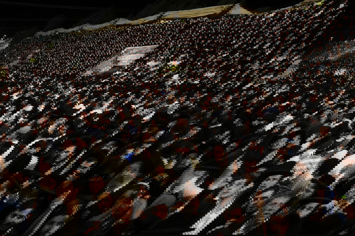 שידור חי מציון הרשב"י; מעמדי ה'הדלקות' במירון