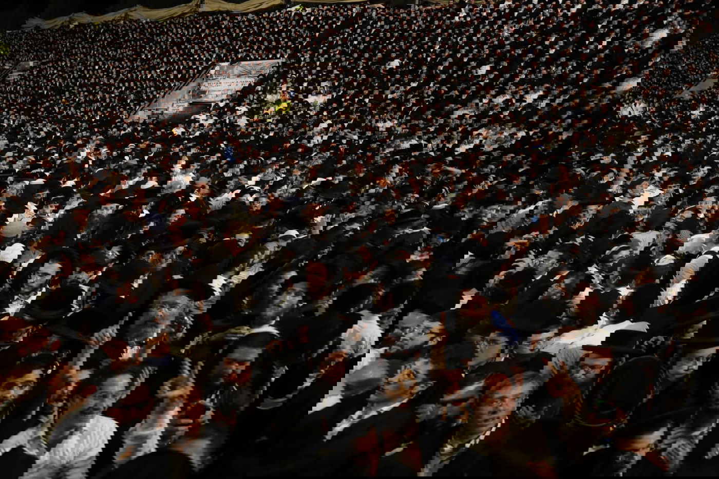 שידור חי מציון הרשב"י; מעמדי ה'הדלקות' במירון