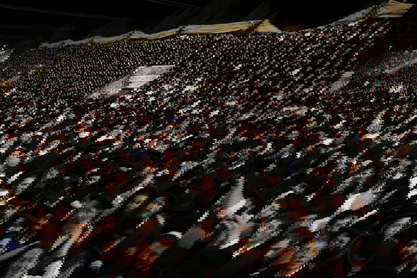 שידור חי מציון הרשב"י; מעמדי ה'הדלקות' במירון