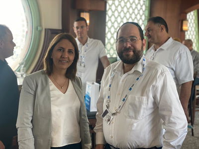 הרב נורדמן עם השרה גילה גמליאל