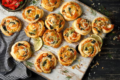 איך לעבוד עם בצק עלים