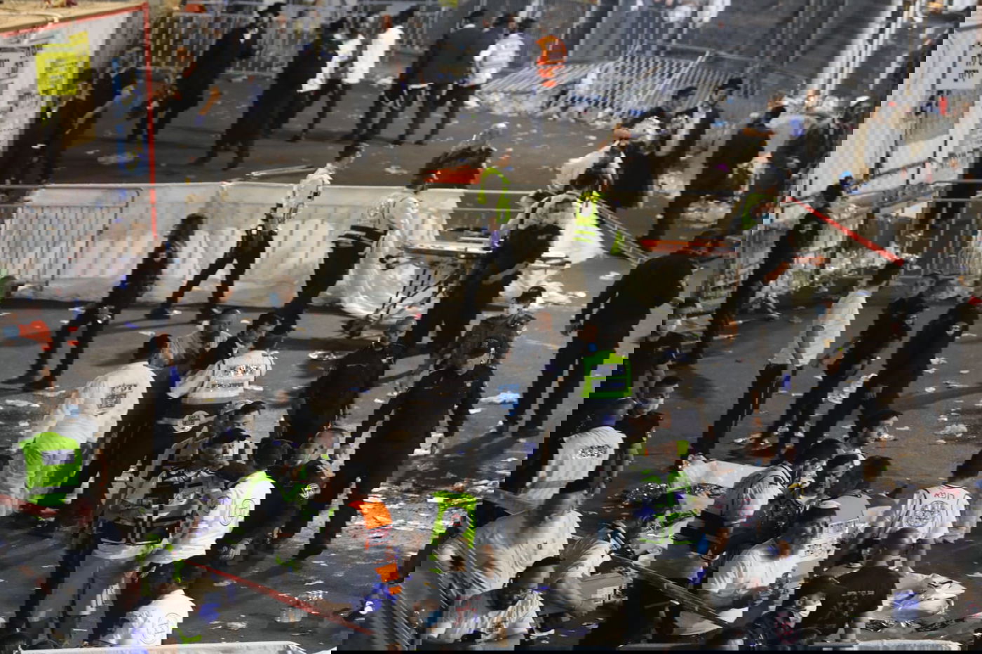 הלב שותת, ממאן להאמין: נהפך לאבל - מחולנו; אוי נא לנו