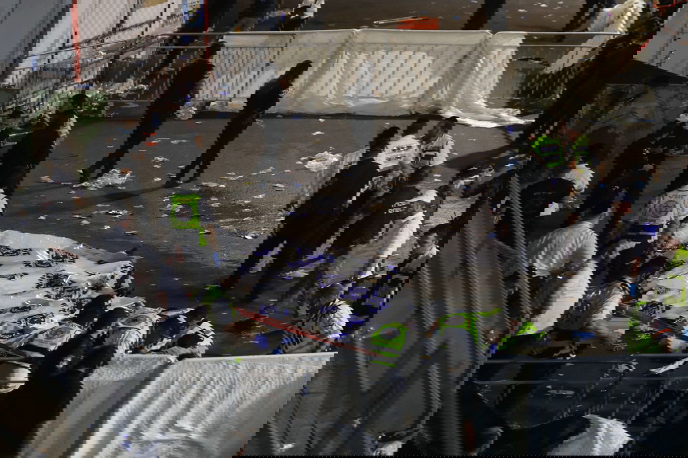 הלב שותת, ממאן להאמין: נהפך לאבל - מחולנו; אוי נא לנו