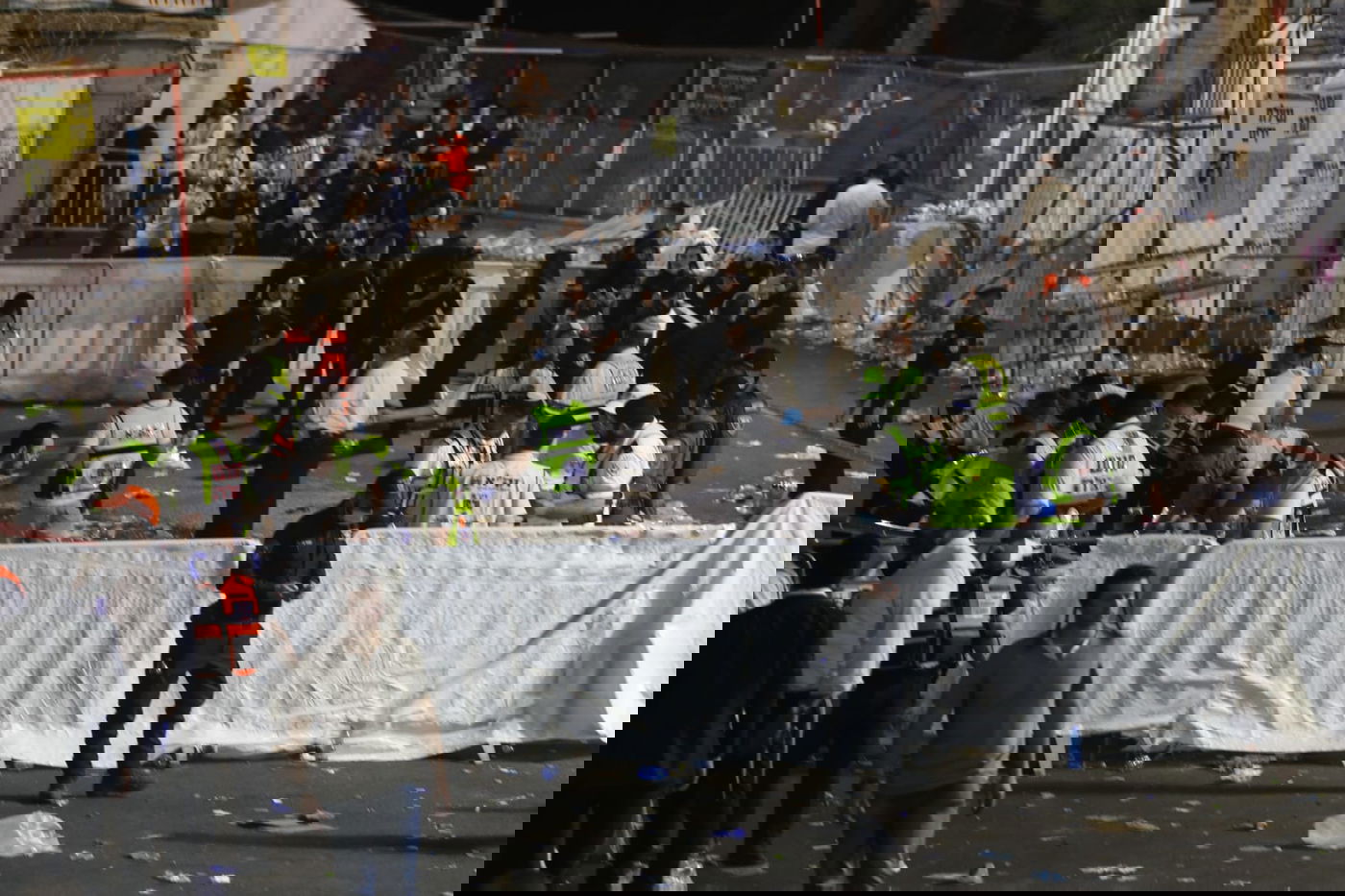 הלב שותת, ממאן להאמין: נהפך לאבל - מחולנו; אוי נא לנו