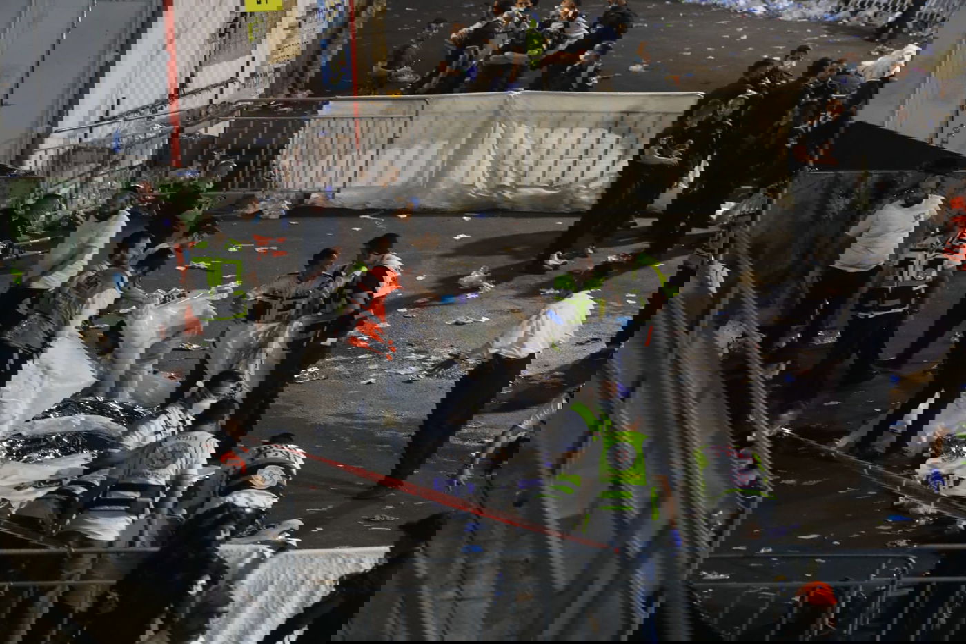 הלב שותת, ממאן להאמין: נהפך לאבל - מחולנו; אוי נא לנו