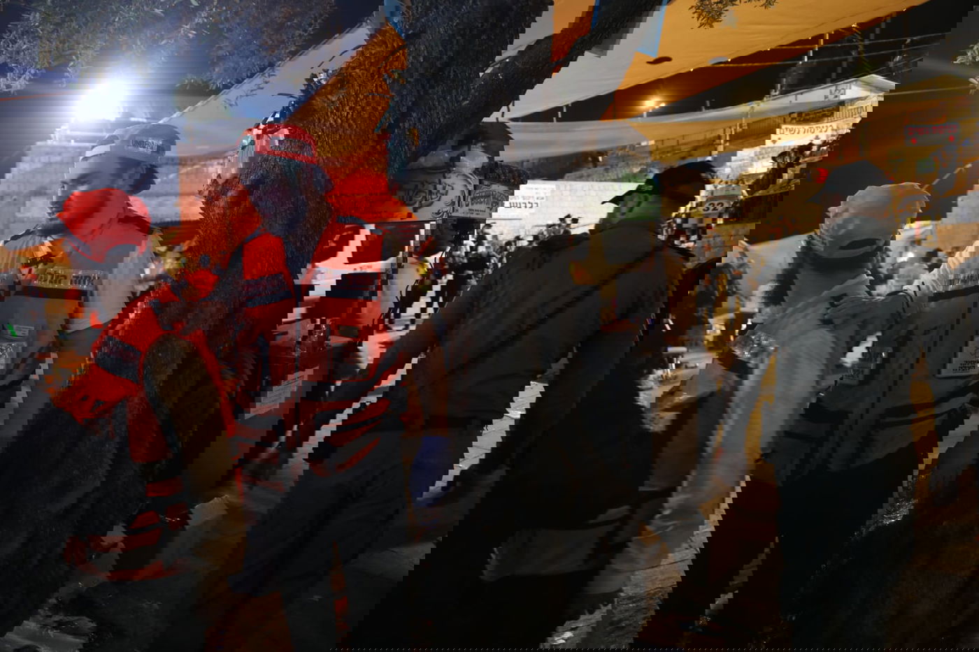 הלב שותת, ממאן להאמין: נהפך לאבל - מחולנו; אוי נא לנו