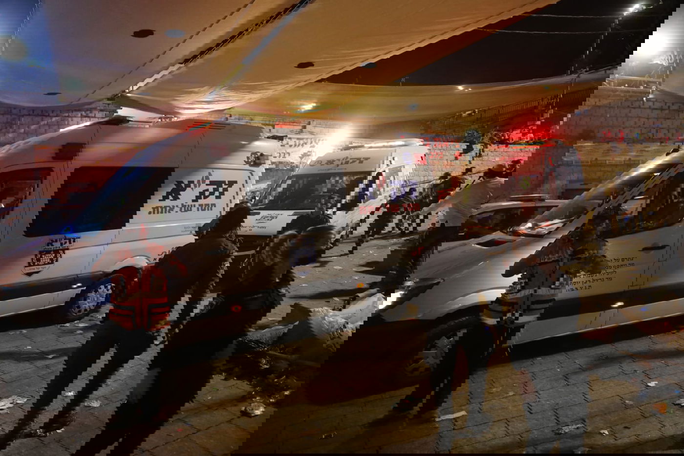 הלב שותת, ממאן להאמין: נהפך לאבל - מחולנו; אוי נא לנו